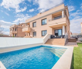 Salou Villa Private Pool & Jacuzzi