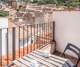 Amazing apartment in Tossa de Mar, Girona with 3 Bedrooms