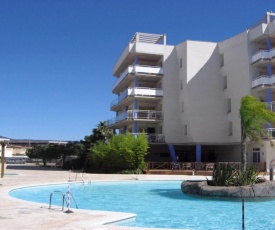 Apartment complex with communal pool in Santa Margarita (Roses)