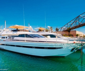 LUXE MARINA BARCELONA 22 meters YACTH