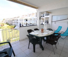 Apartment with a view of the canal and wide surroundings