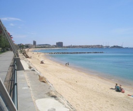 APARTAMENTO A 17 M. DE LA PLAYA