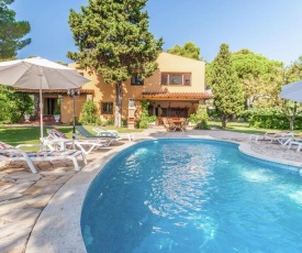 Delightful holiday home in Sant Antoni de CalongeÂ Catalonia, with swimming pool