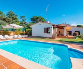 Sant Antoni de Calonge Villa Sleeps 10 Pool WiFi