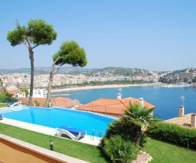 Modern Apartment in Sant Feliu de Guixols with Swimming Pool