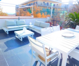 Apartamento con gran terraza con vistas al mar en Roses