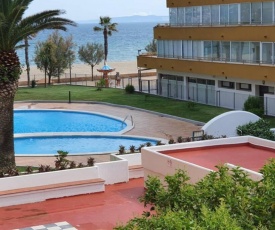 Apartamento con vistas al mar y la piscina, Roses