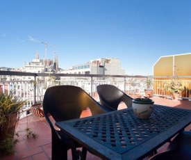 ApartEasy - Atic Sagrada Familia