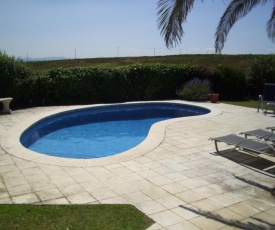 Super Villa with private Pool and Garden - Pilans