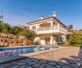 Lovely Villa in L'Escala Costa Brava with private Swimming Pool