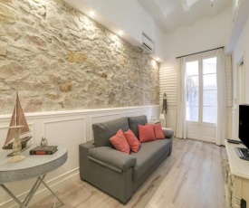 Stylish 1 Bedroom Apartment with Terrace in Lesseps