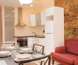 Apartment Near Las Ramblas For Families Or Friends