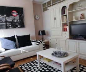 Apartment Plaza Lesseps - Parc Guell