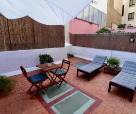 Apartment with 2 bedrooms in Barcelona with furnished terrace and WiFi 4 km from the beach