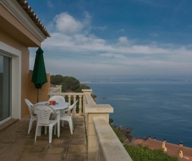 3 bedroom apartment in Aiguafreda, Begur. Sea views and Terrace (Ref:H26)