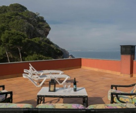 3 bedroom apartment in Aiguafreda, Begur. Terrace, panoramic views, pool. (Ref:H23)