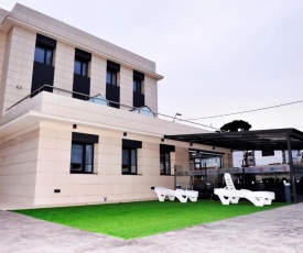 6 Bis HOTEL