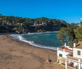 Begur Apartment Sleeps 5