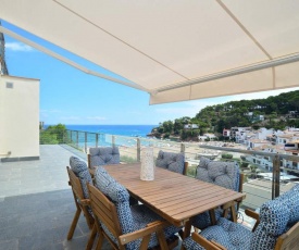 Apartment in Begur Sleeps 6 includes Swimming pool and Air Con