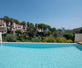 Begur Villa Sleeps 5 Pool Air Con WiFi