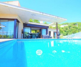 Vacances & Villas Lloret- Villa Nicole