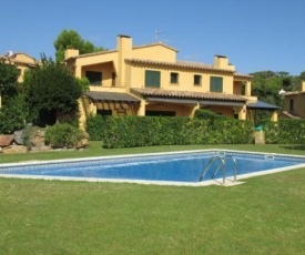 Llafranc Villa Sleeps 8 Pool