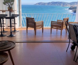 Apartment with 2 bedrooms in Llanca with wonderful sea view and furnished terrace