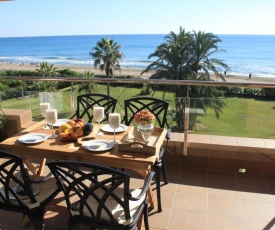 GAVA 2 BEACHFRONT PENTHOUSE