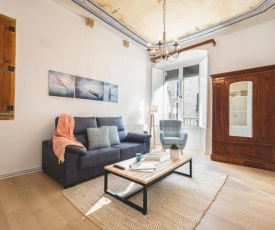 Bravissimo Plaça del Vi, Authentic Historic Apartment