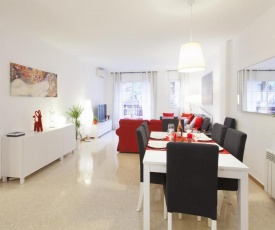 Great Apartment In The Center of Barcelona with terrace