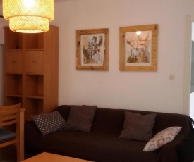 Bright spacious flat close to the city center