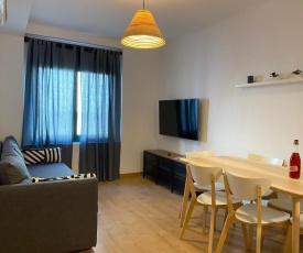 Apartments Sant Lluis CENTER, 2 min walk from the sea