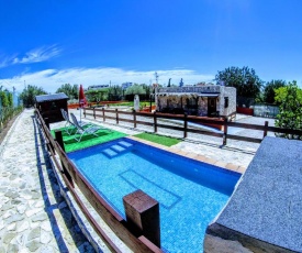 Bonito Chalet con Piscina cerca del Mar/Pueblo ❤️