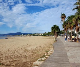 Apartment near the sea