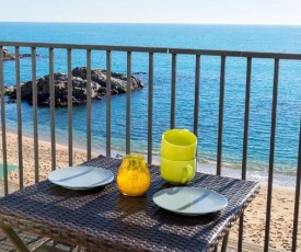 Calella de Palafrugell Apartment Sleeps 4 Air Con