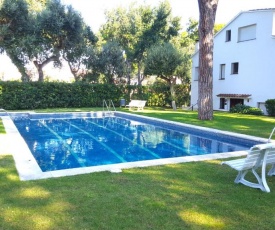 Calella de Palafrugell Villa Sleeps 8