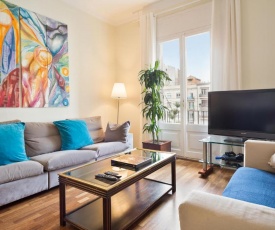 Large & beautiful apartment 4min from Passeig de Gràcia