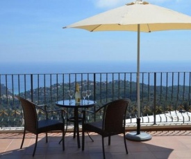 Lloret de Mar Villa Sleeps 10 Pool Air Con WiFi