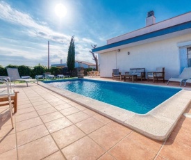 Lloret de Mar Villa Sleeps 10 Pool WiFi