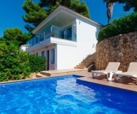 Lloret de Mar Villa Sleeps 12 Pool WiFi