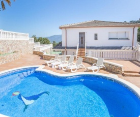 Lloret de Mar Villa Sleeps 14