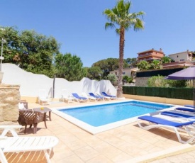 Lloret de Mar Villa Sleeps 18 Pool WiFi