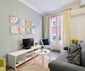 Lovely 2 Bedroom Apartment with balcony in Lesseps Gràcia