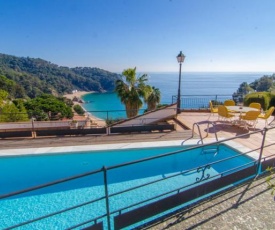 Lloret de Mar Villa Sleeps 4 Pool