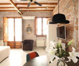 Lovely loft near Barcelona center