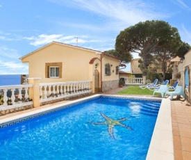 Lloret de Mar Villa Sleeps 6