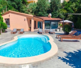 Lloret de Mar Villa Sleeps 8 Pool Air Con WiFi