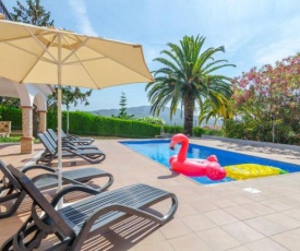 Lloret de Mar Villa Sleeps 8 with Pool Air Con and Free WiFi