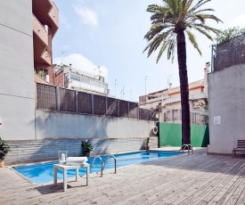 Mid-term rentals in Barcelona with Swimming Pool