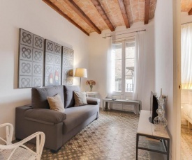 Modern 3 Bedroom flat with terrace in Lesseps